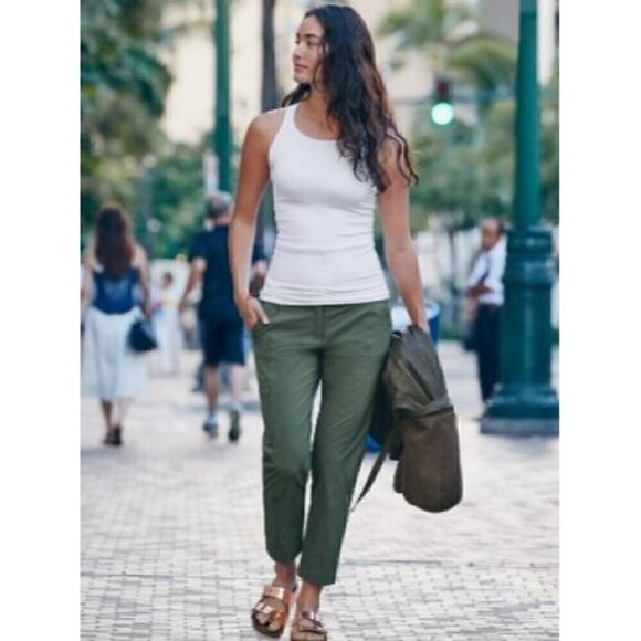 Athleta Green Ankle Pants - Picture 1 of 8